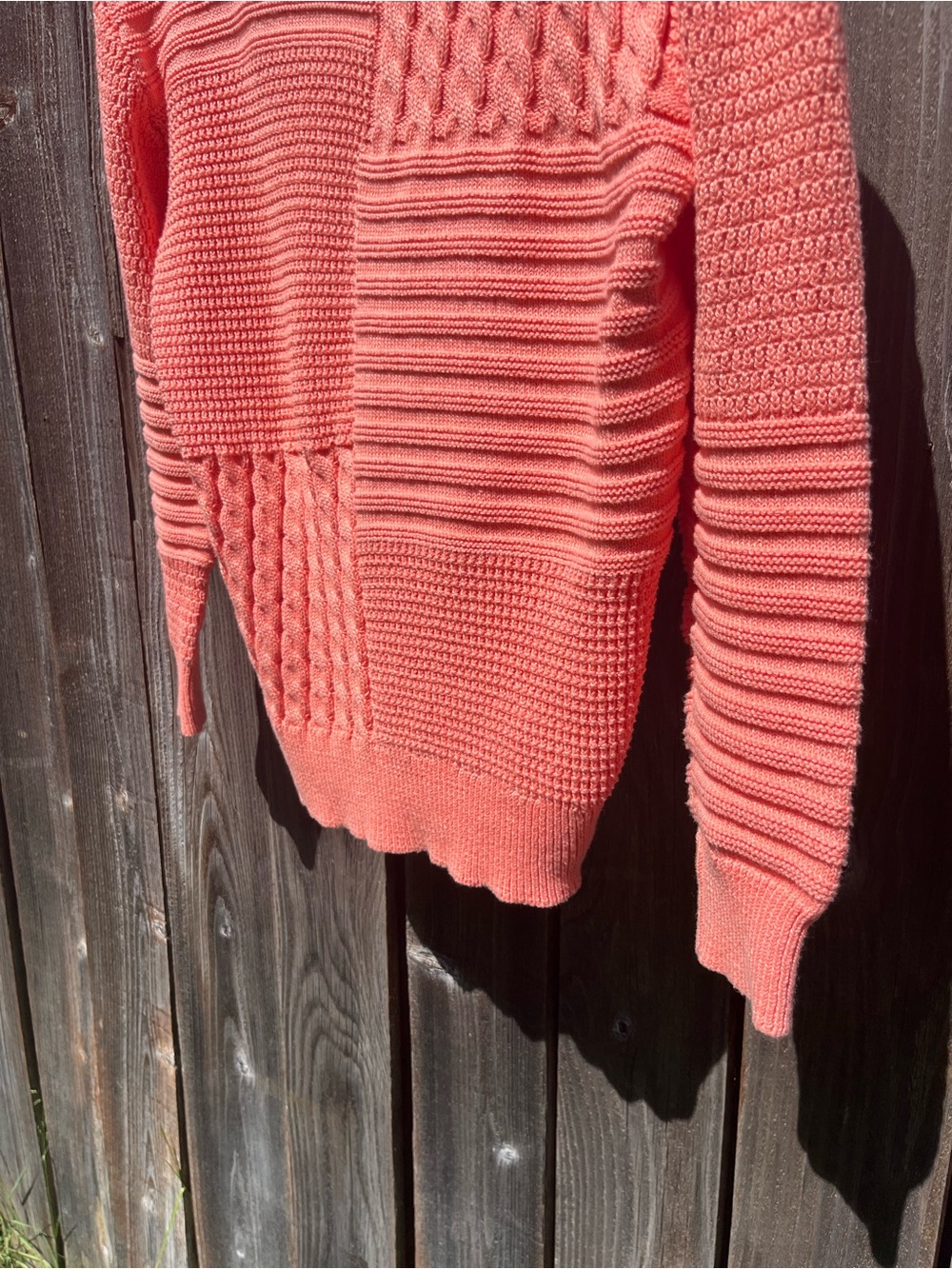 Time and Tru Coral Crewneck Sweater size medium - Picture 6 of 12